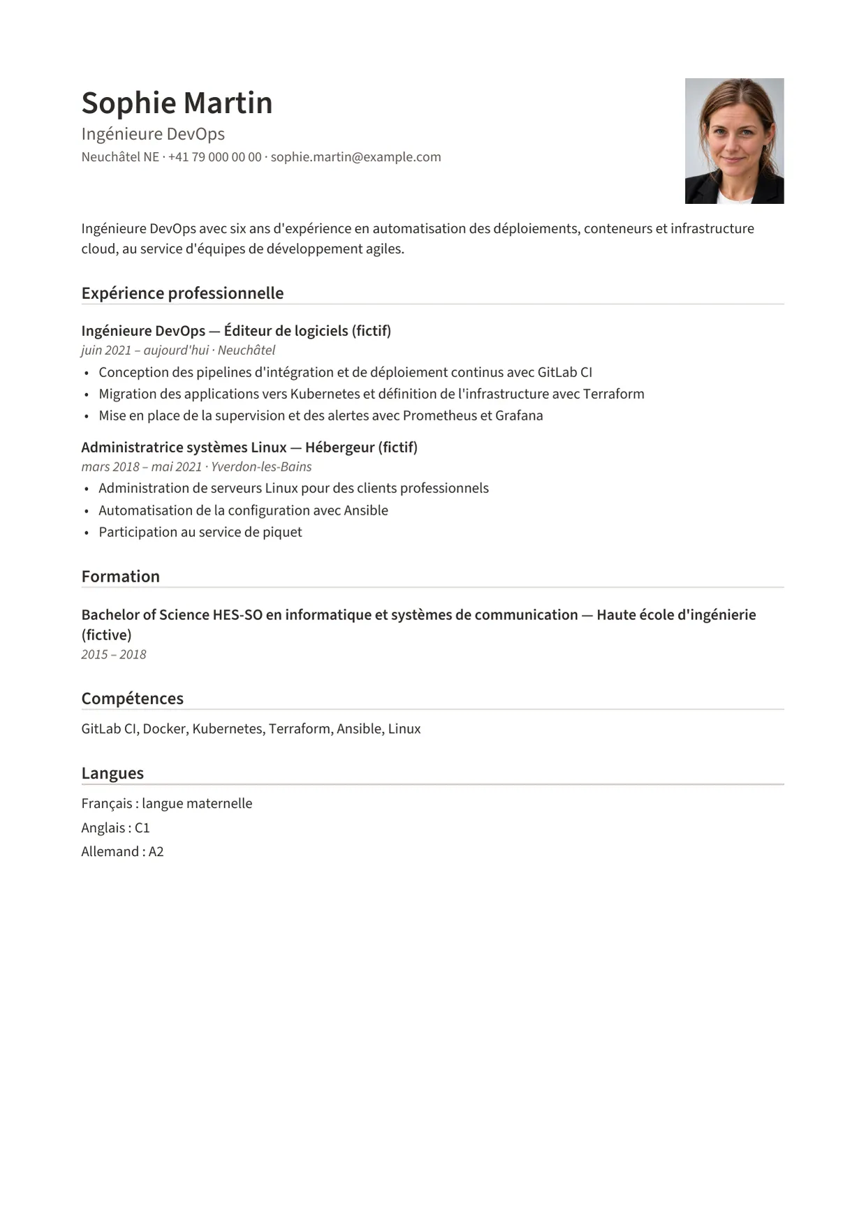 Exemple de CV fictif au nom de Sophie Martin