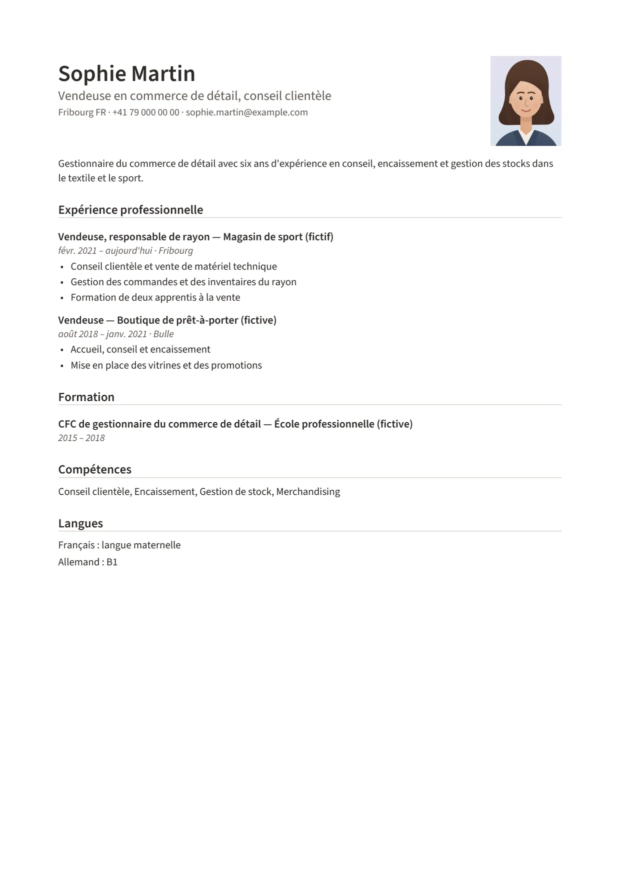 Exemple de CV fictif au nom de Sophie Martin, modèle Classique