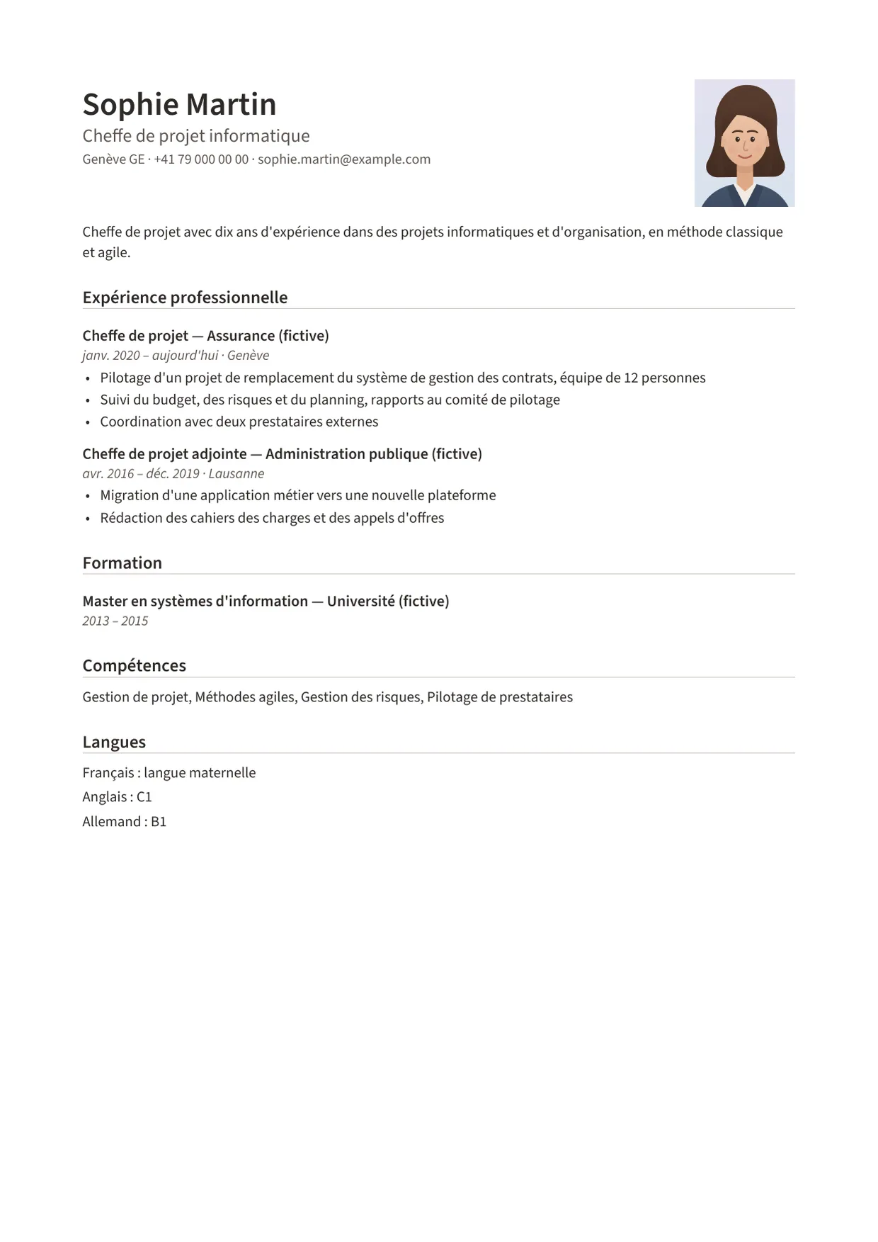 Exemple de CV fictif au nom de Sophie Martin, modèle Classique