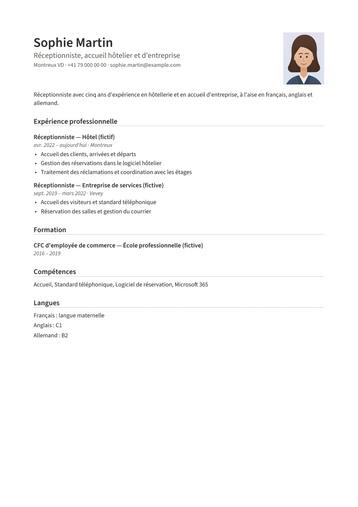 Exemple de CV fictif au nom de Sophie Martin, modèle Classique